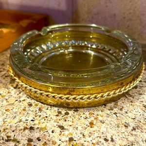 Ravenhead Glass Co. Ltd Ashtray used